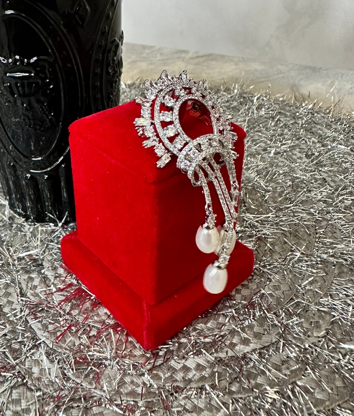 Opera Pearl Brooch