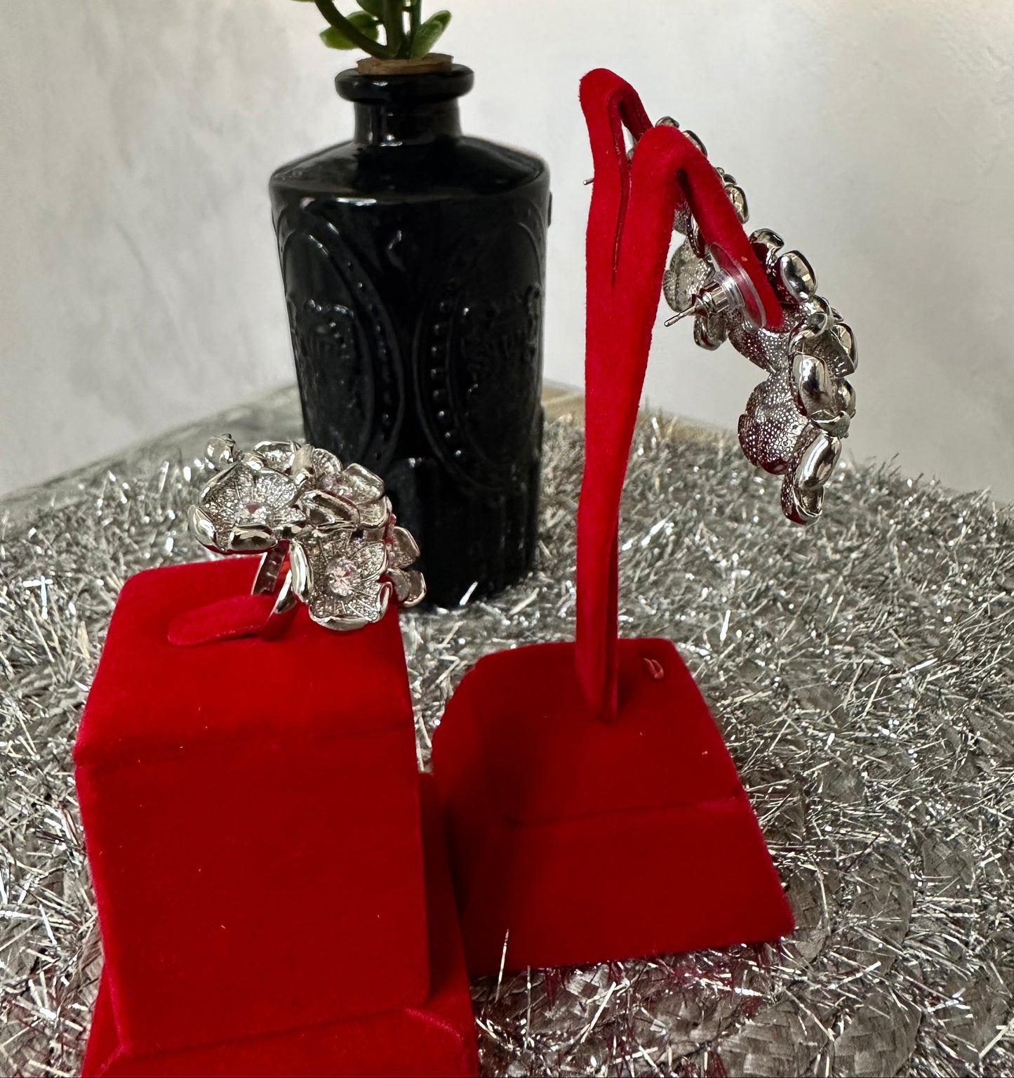 Floral Glamour Earrings & Ring Set
