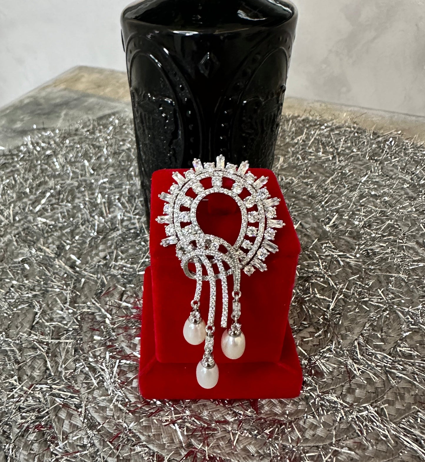 Opera Pearl Brooch