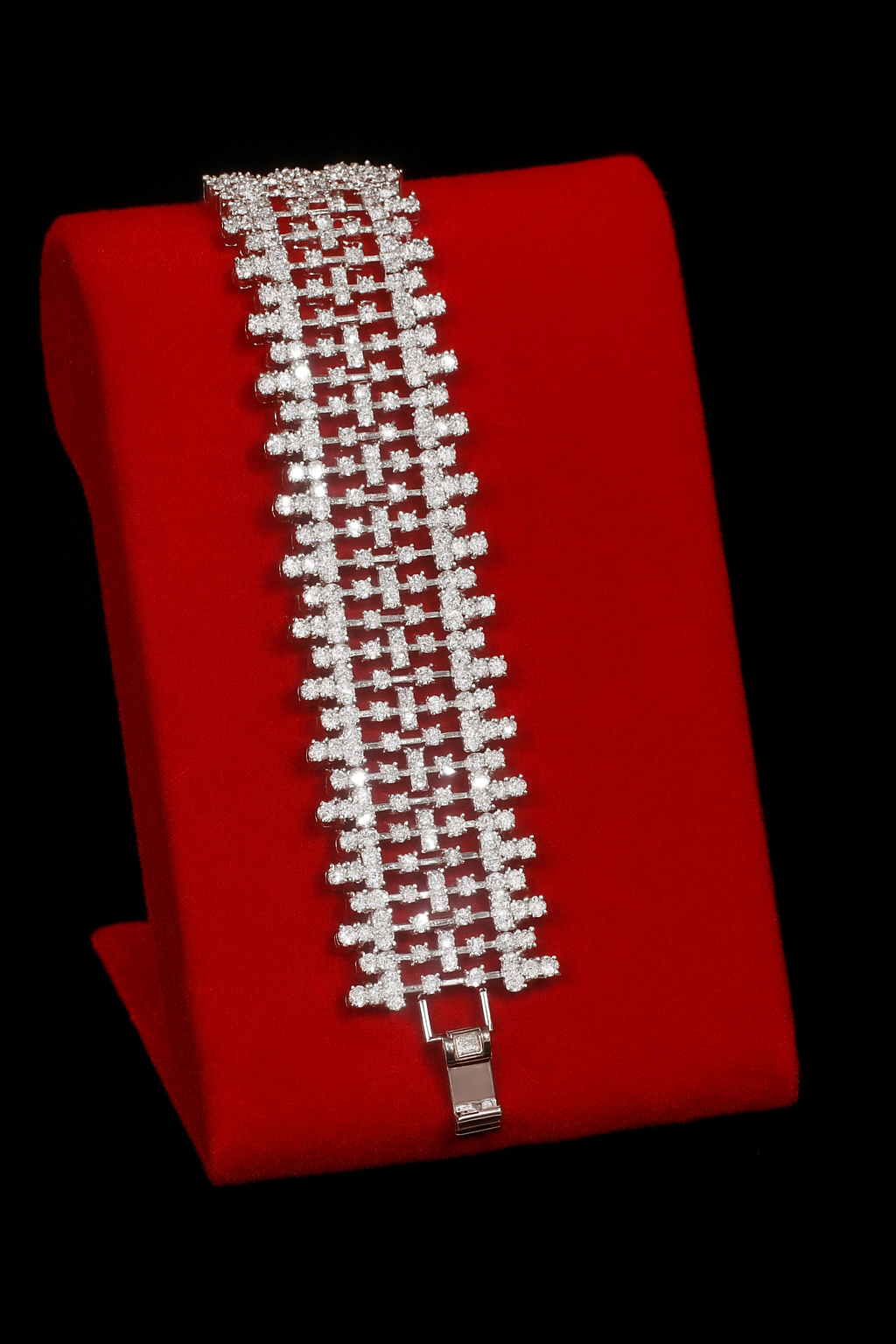 Radiance Queen Bracelet