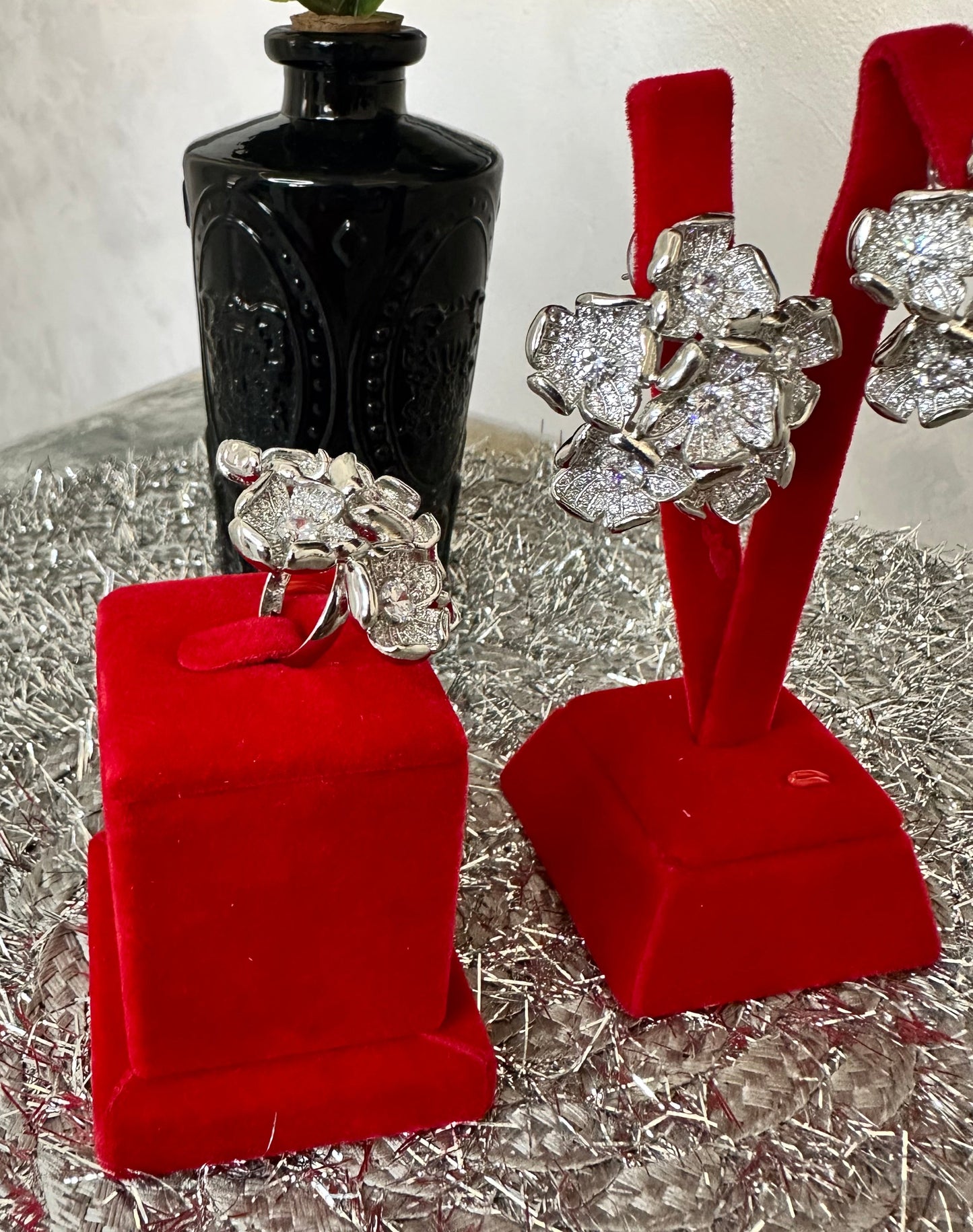 Floral Glamour Earrings & Ring Set