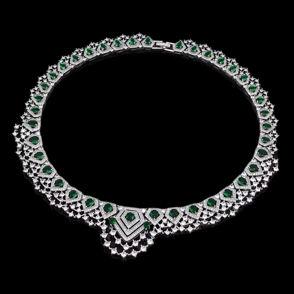 Duchess of Emerald Jewellery Set