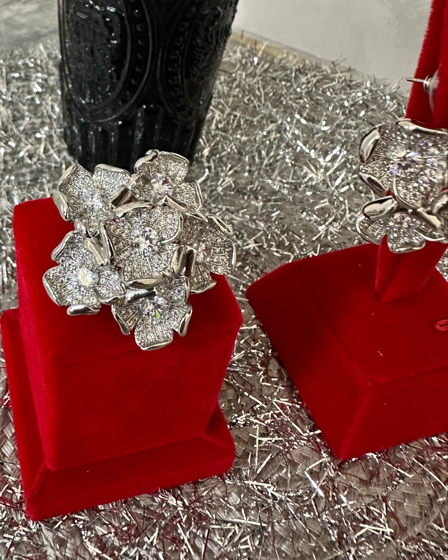 Floral Glamour Earrings & Ring Set