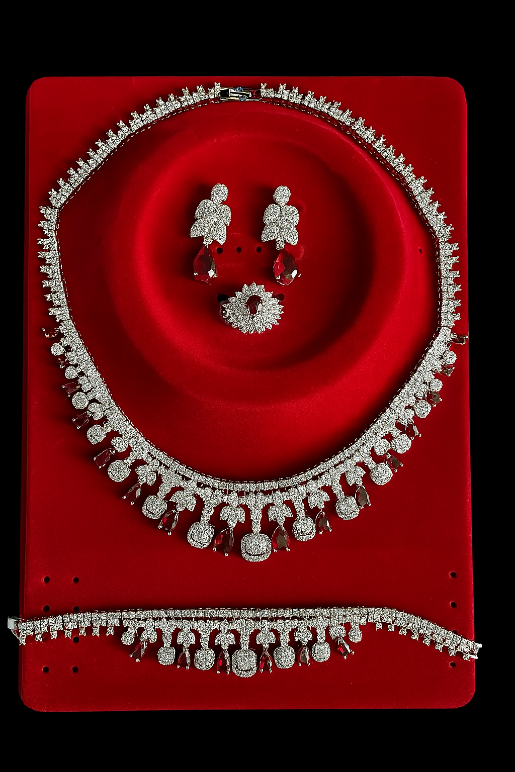 La Lumière Artisan-Crafted Jewelry Set