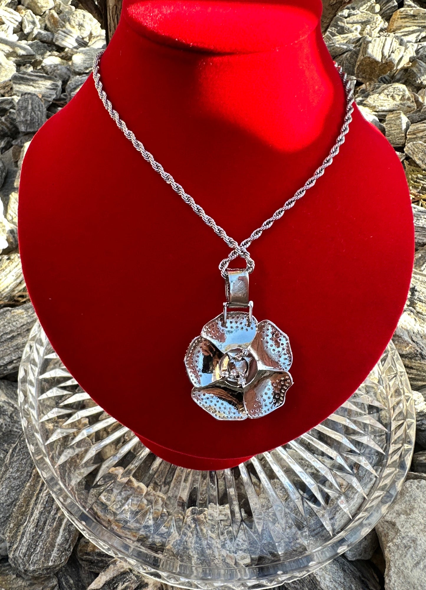 Jumbo Flower Pendant