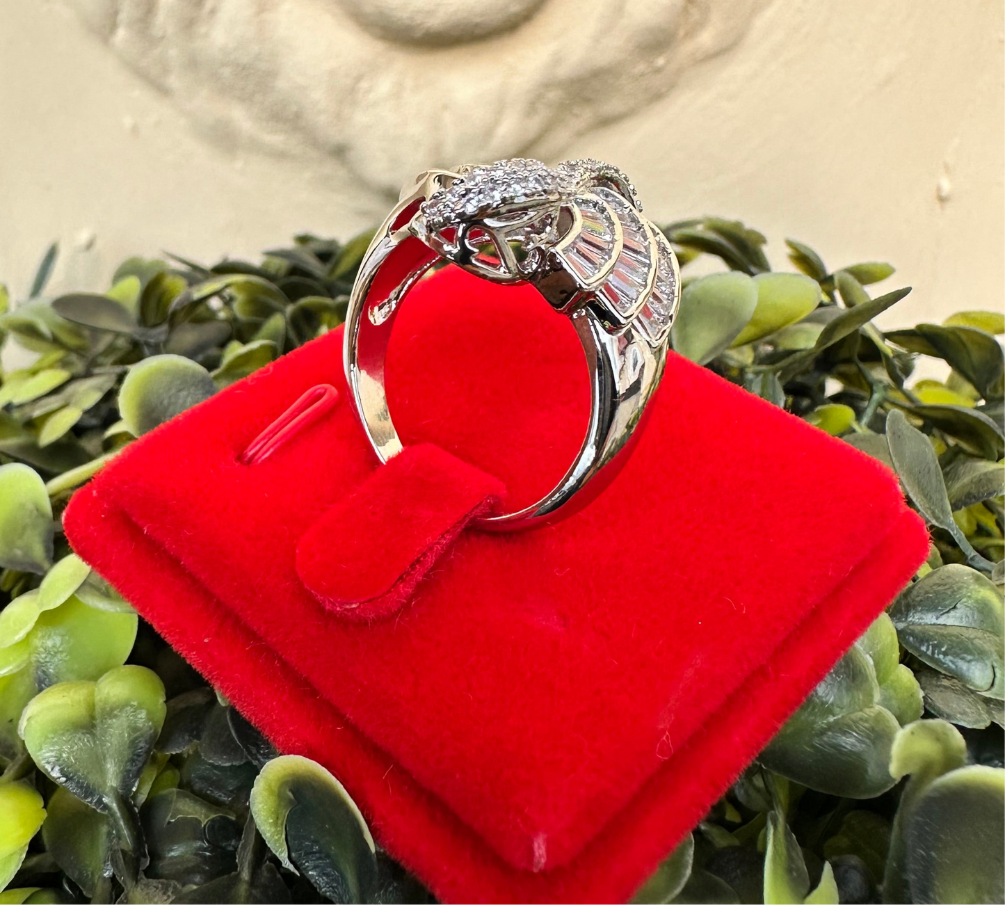 Aurora Leaf Spiral Ring