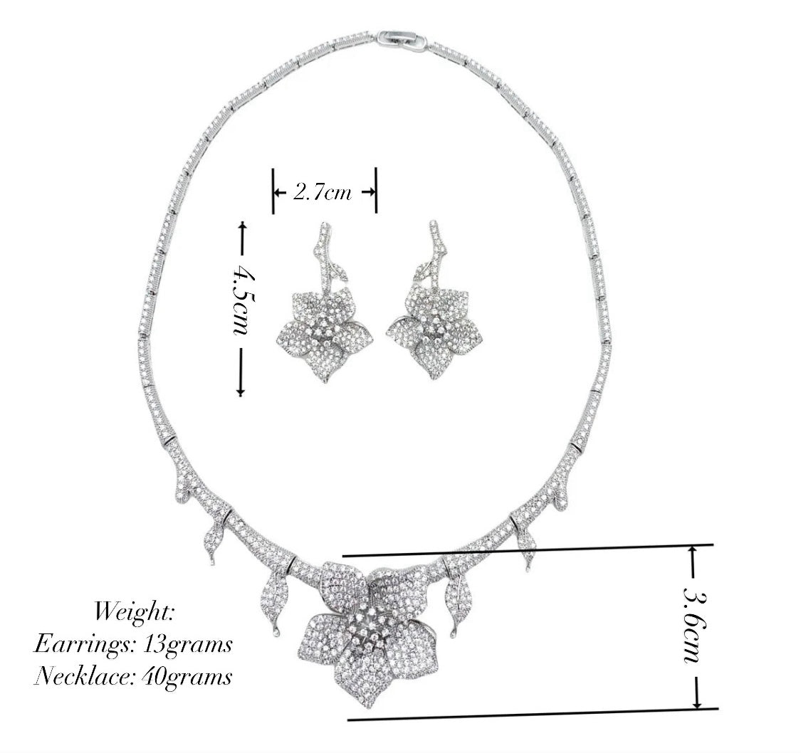 5 Leaf Flower Necklace and Earrings Set
