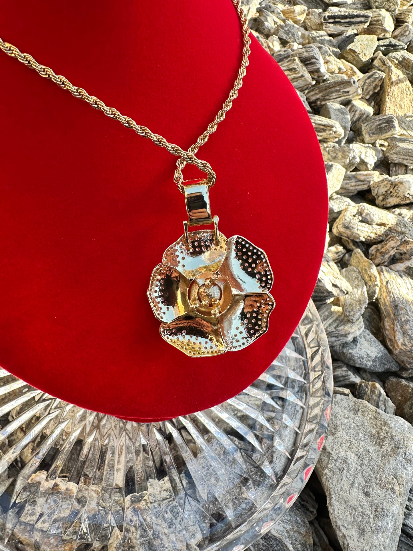 Jumbo Flower Pendant