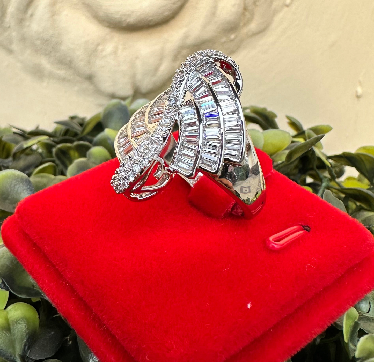 Aurora Leaf Spiral Ring