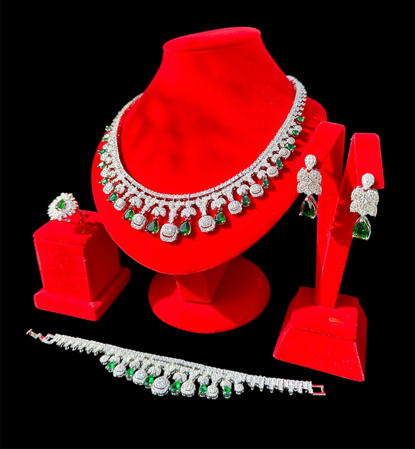 La Lumière Artisan-Crafted Jewelry Set