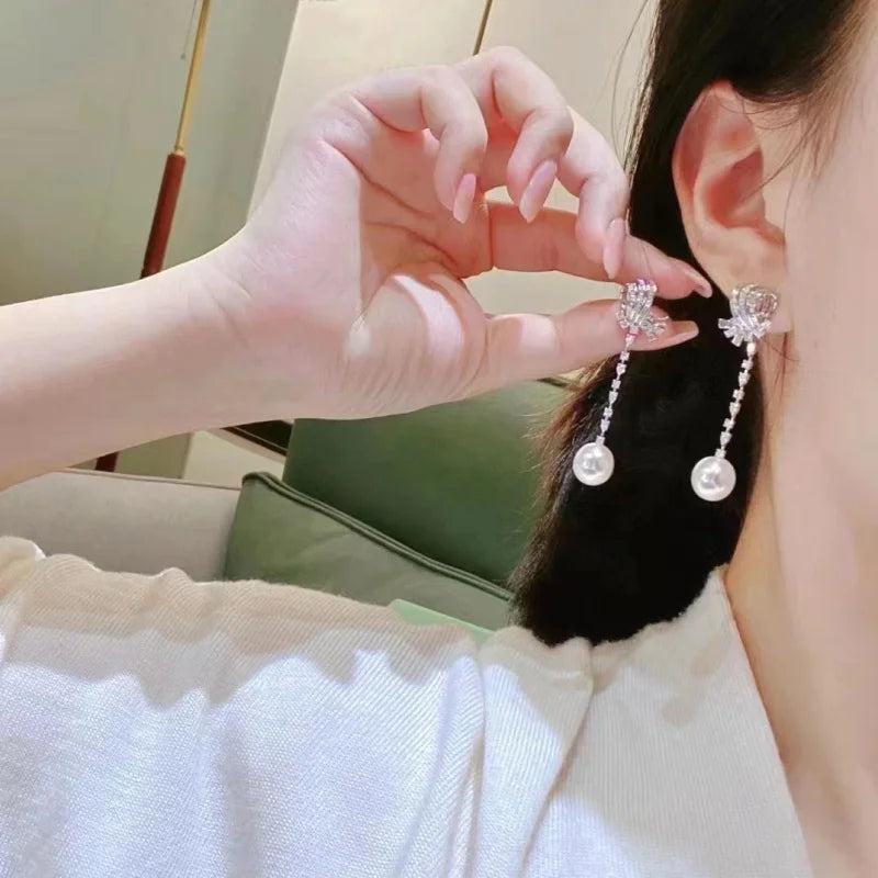 S925 Fresh Water Pearl Wave Earrings - White Gold